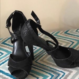 Black shiny stilettos